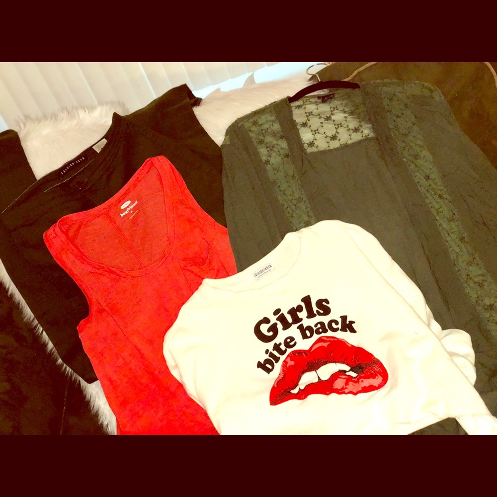 🥰🥰CUTE BUNDLE🥰🥰SALE 🥳🥳🥳🥳 size M & FN 👖11